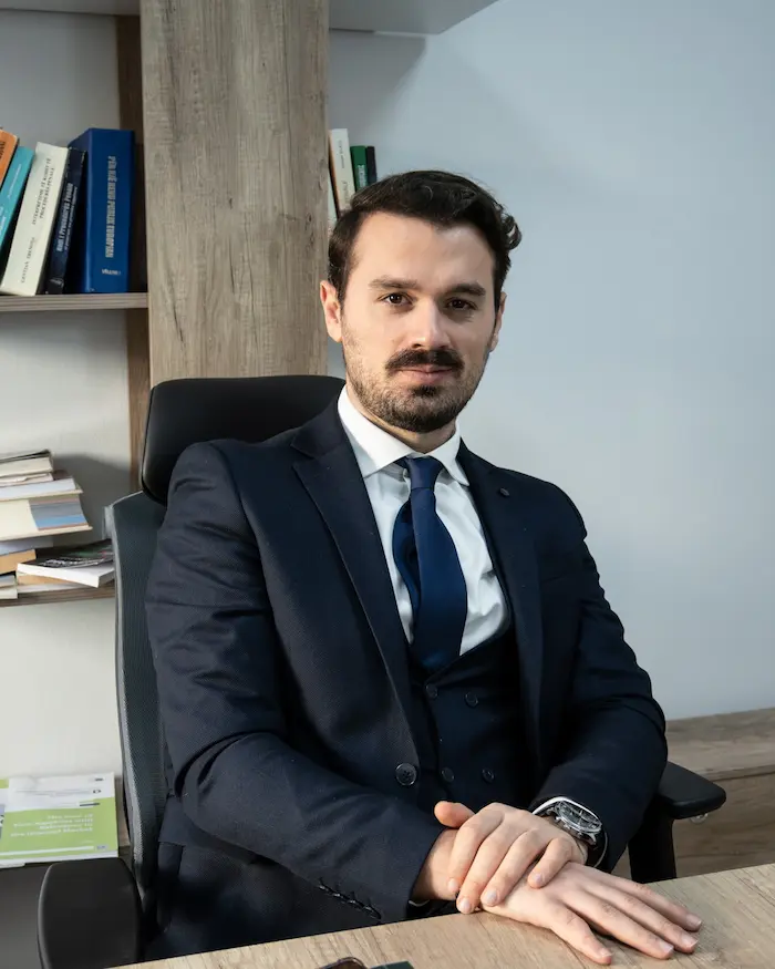 Us Currilaw Firm